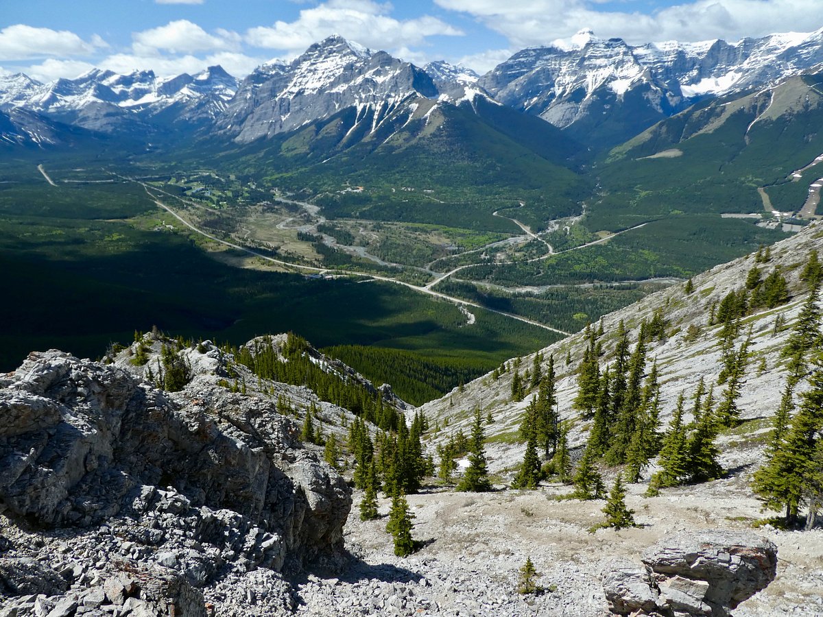 Calgary to Kananaskis: Getting There, the K-Pass and What It Costs (2026)